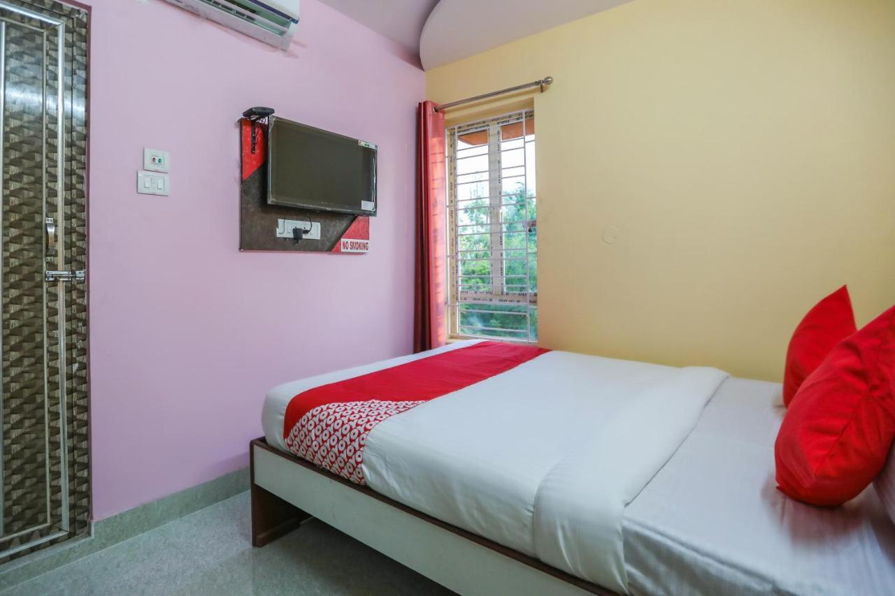 Oyo 62042 Niloy Guest House Jadabpur Luaran gambar