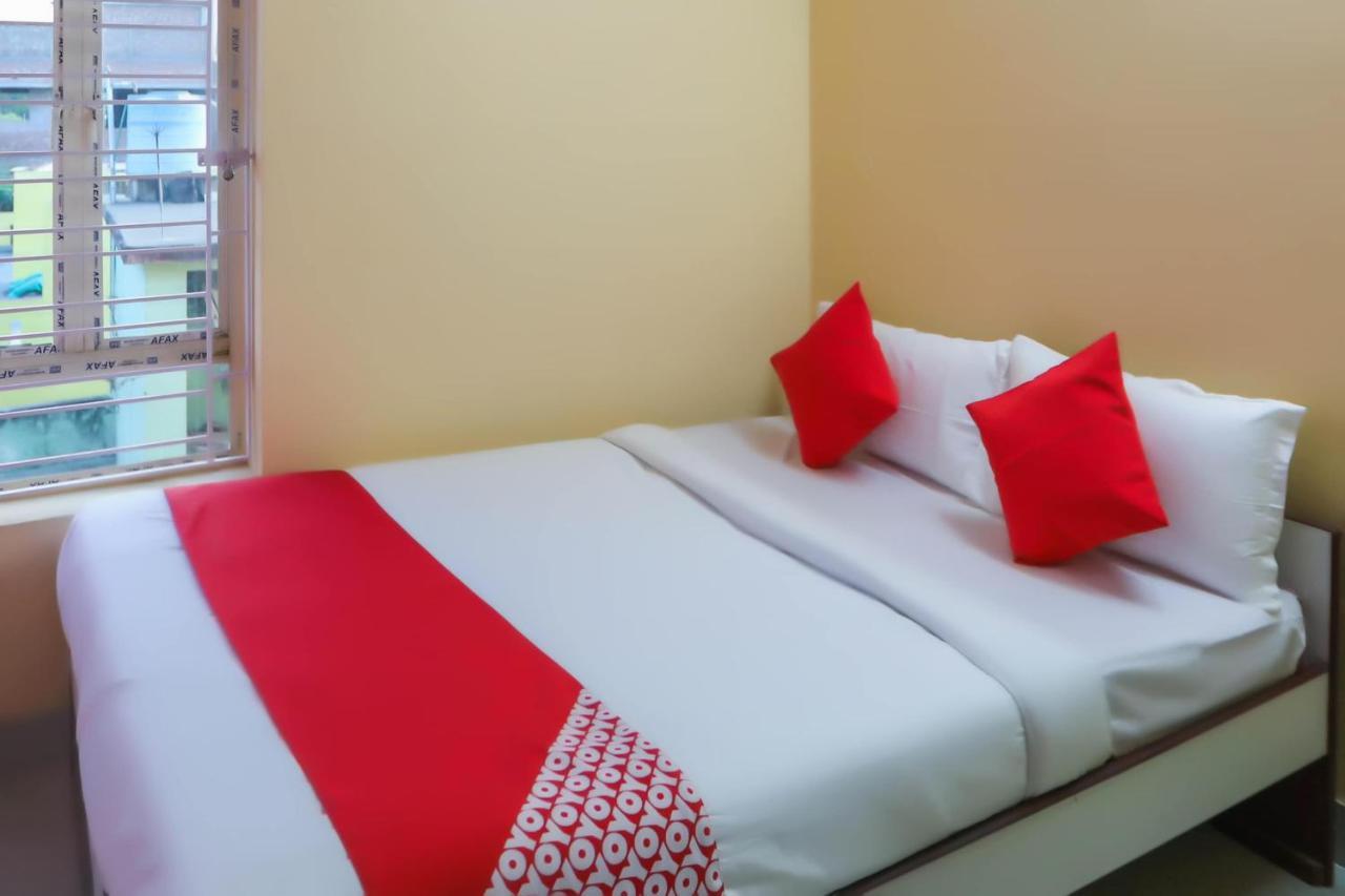 Oyo 62042 Niloy Guest House Jadabpur Luaran gambar